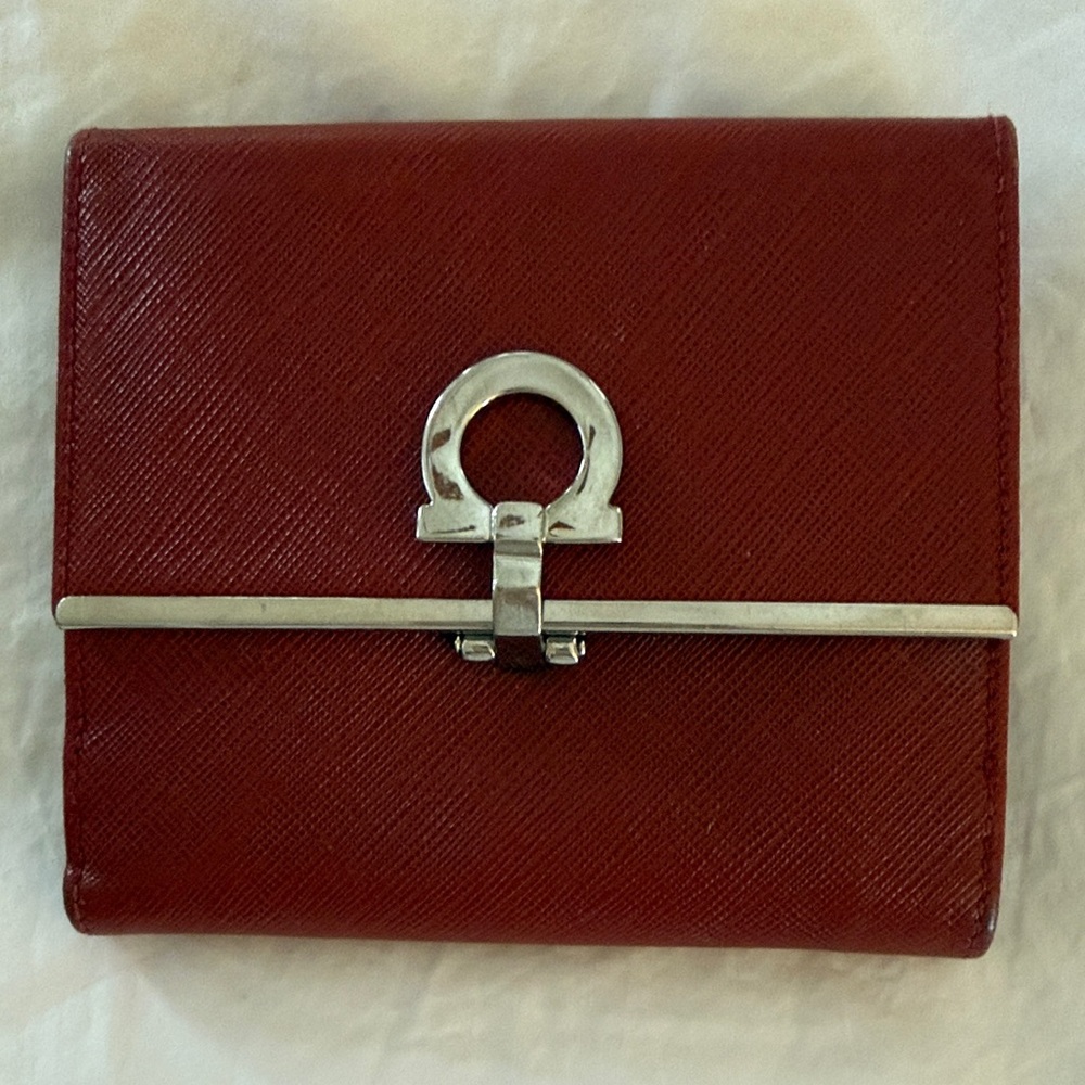 Salvatore Ferragamo red gancini leather folding wallet silver hardware